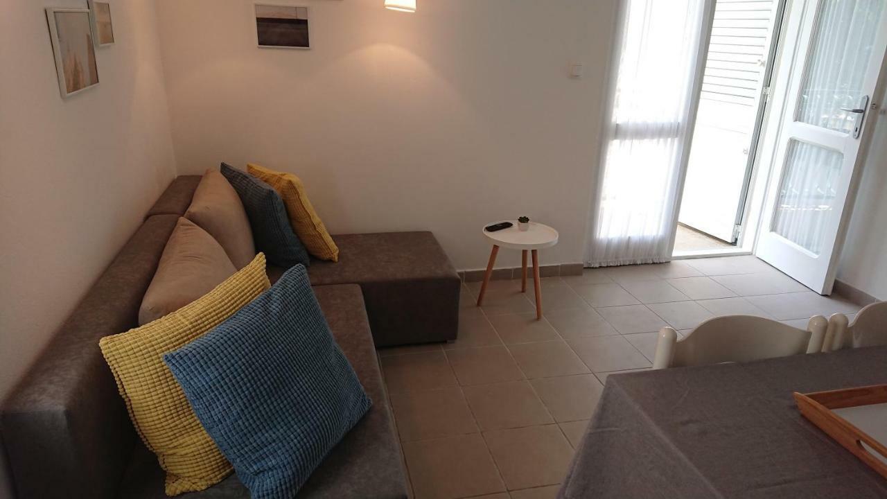 Apartman Kursar Srima Bagian luar foto