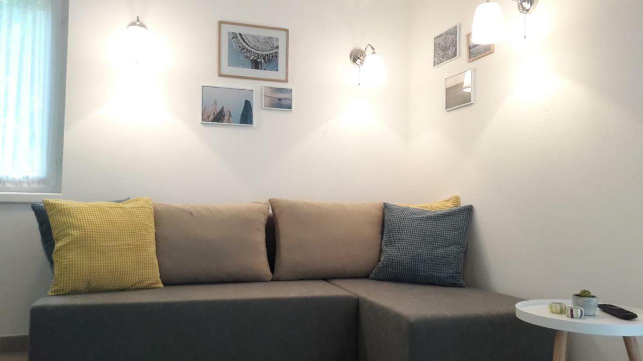 Apartman Kursar Srima Bagian luar foto